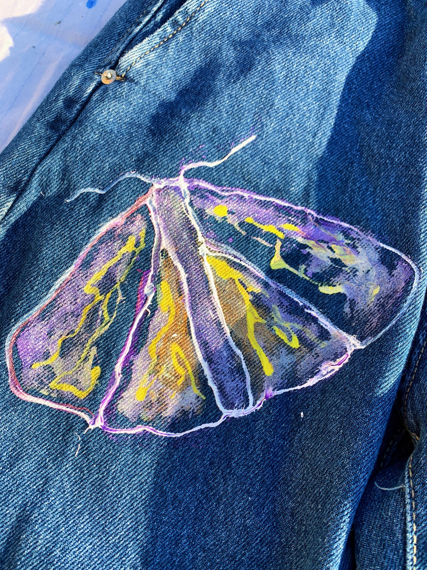 “Wild Bloom” – Hand-Painted Upcycled Denim Jeans